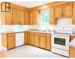 469 Brunswick Street, Yarmouth, NS B5A4V4 Photo 13