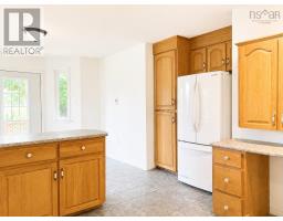 Laundry room - 469 Brunswick Street, Yarmouth, NS B5A4V4 Photo 10