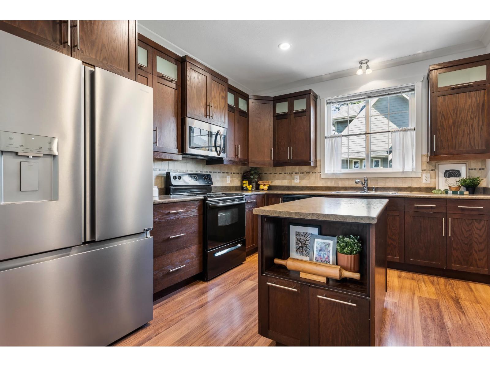 Photo of 23 5805 SAPPERS WAY, Garrison Crossing 19