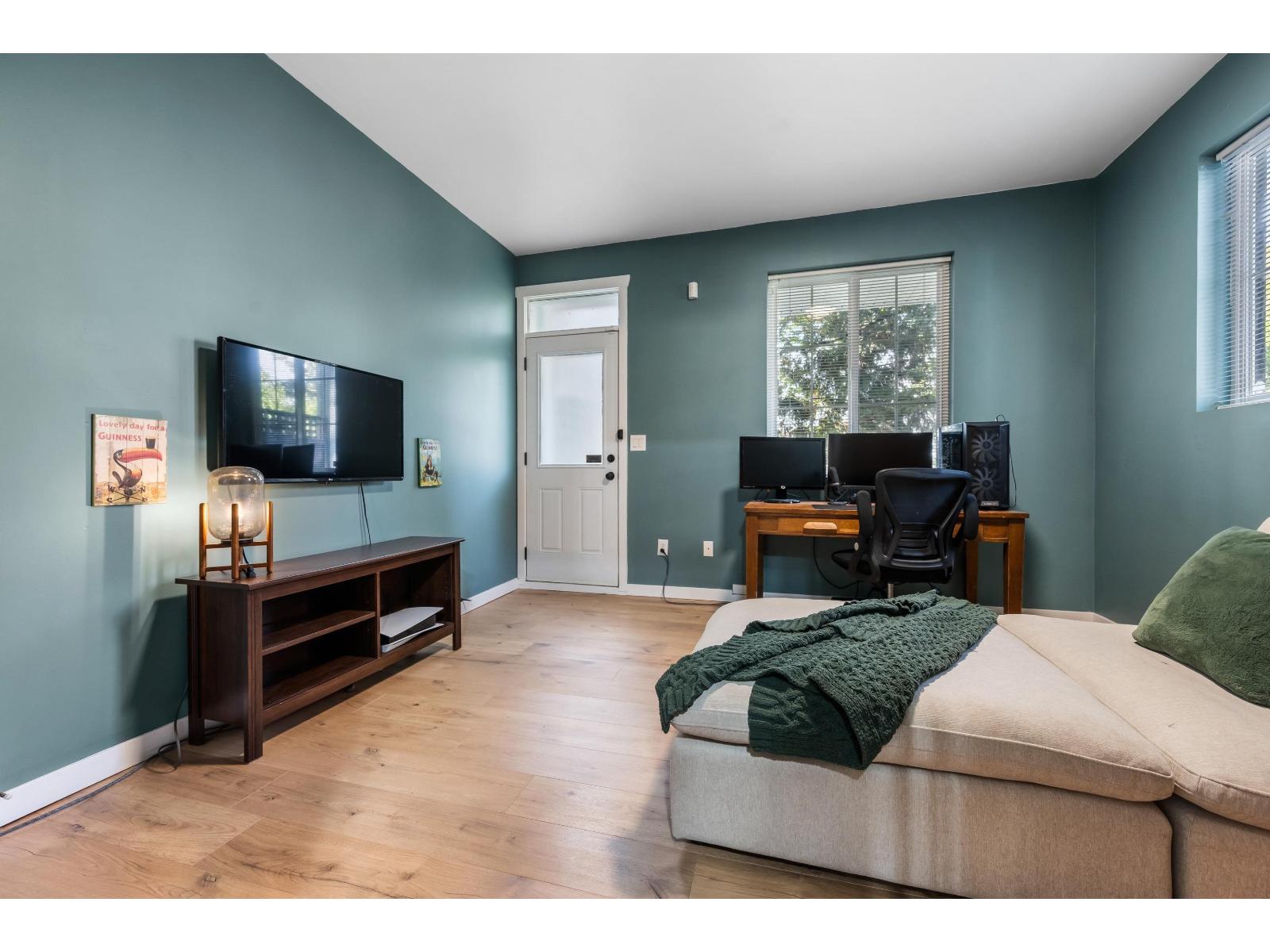 Photo of 23 5805 SAPPERS WAY, Garrison Crossing 32