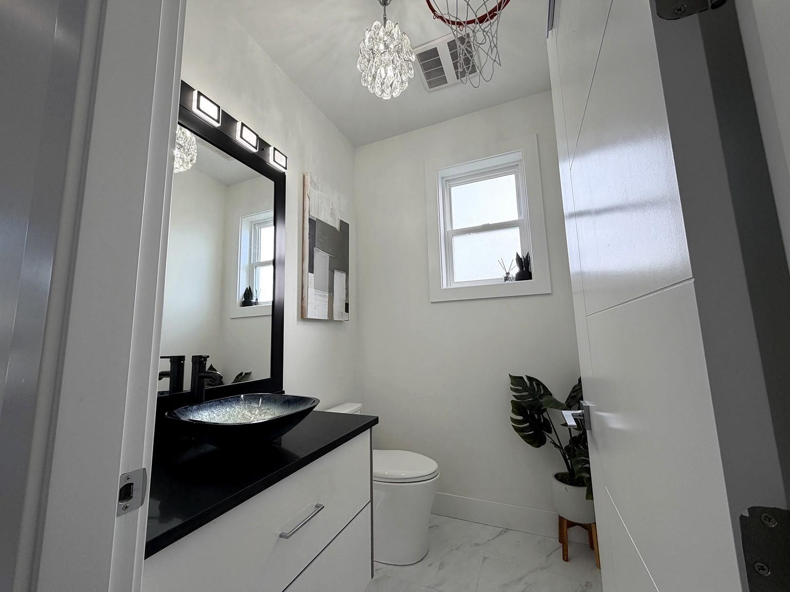 19305 71 AVENUE, Surrey