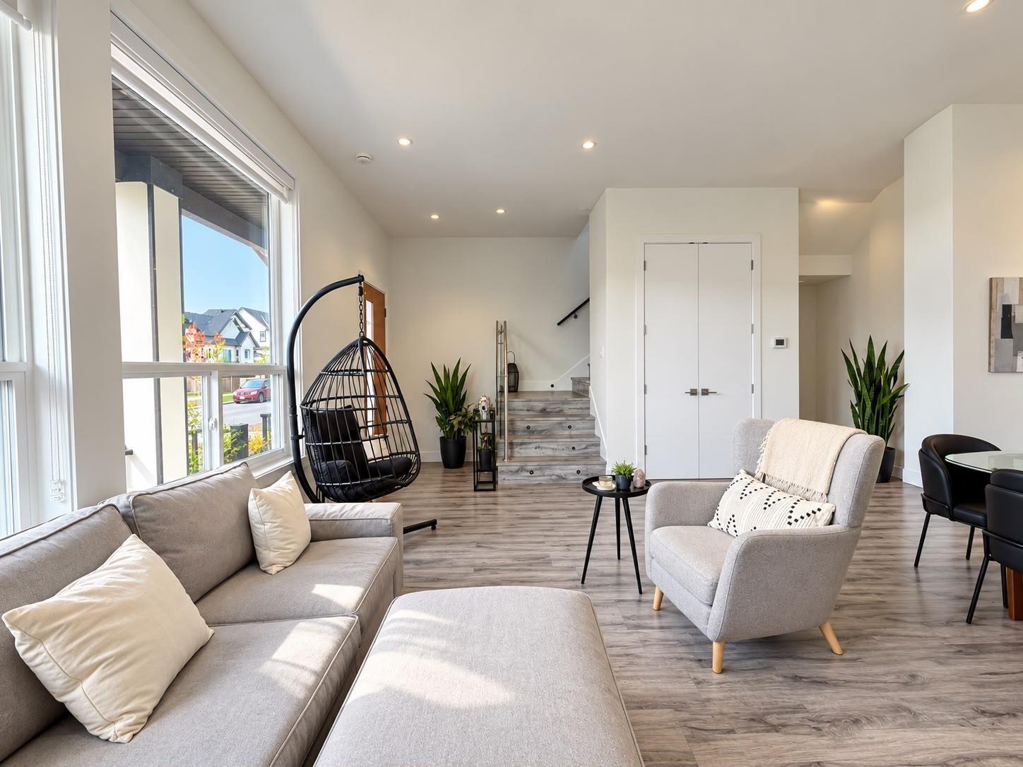 19305 71 AVENUE, Surrey