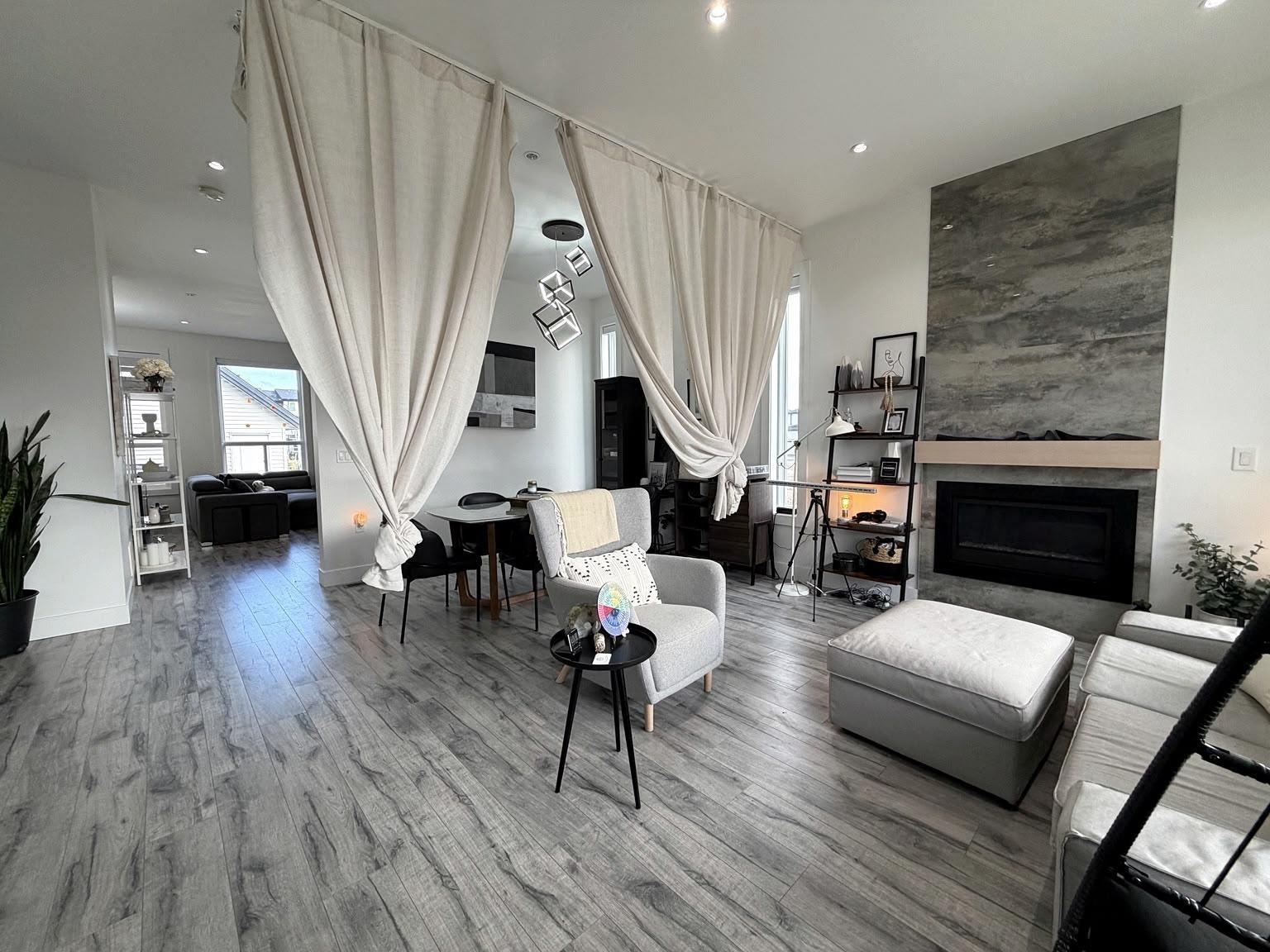 19305 71 AVENUE, Surrey