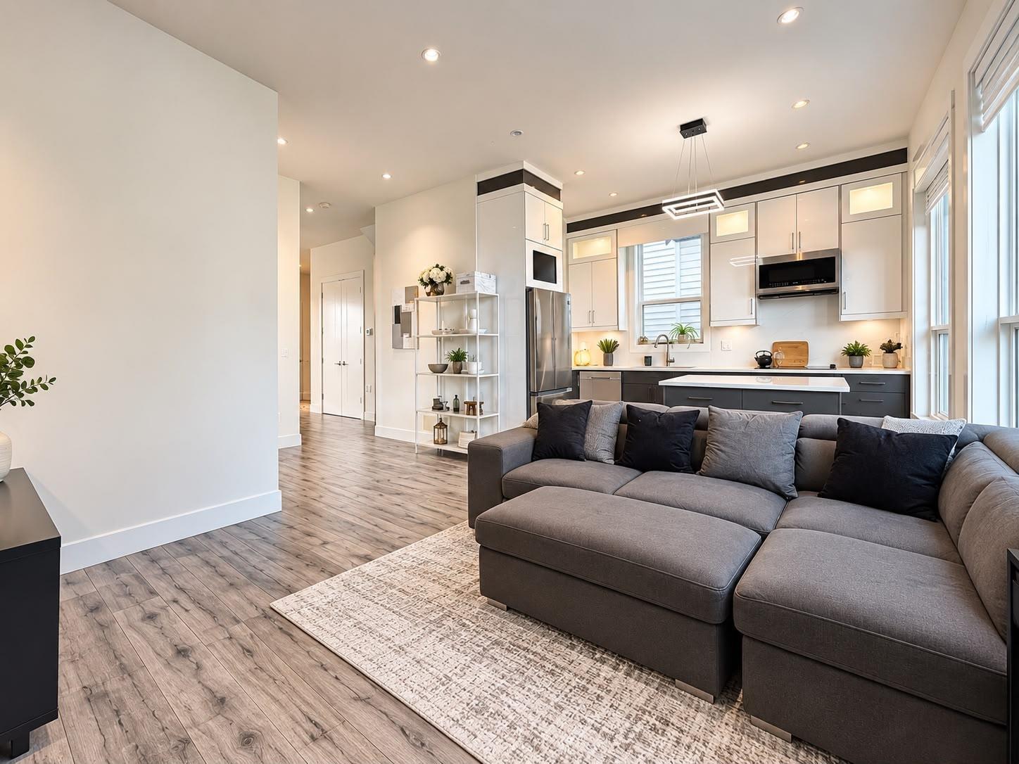 19305 71 AVENUE, Surrey