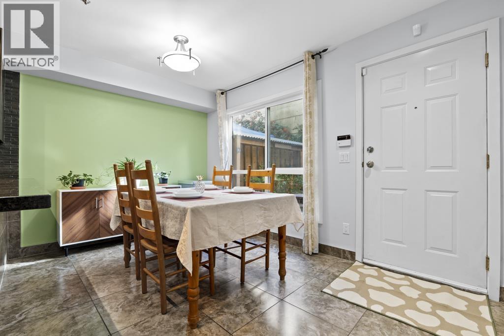 Photo of 26 2723 E KENT NORTH AVENUE 21