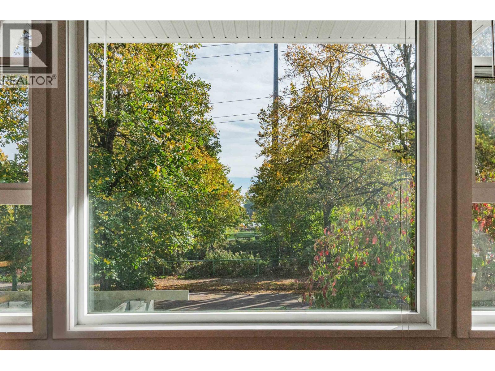 Photo of 26 2723 E KENT NORTH AVENUE 29