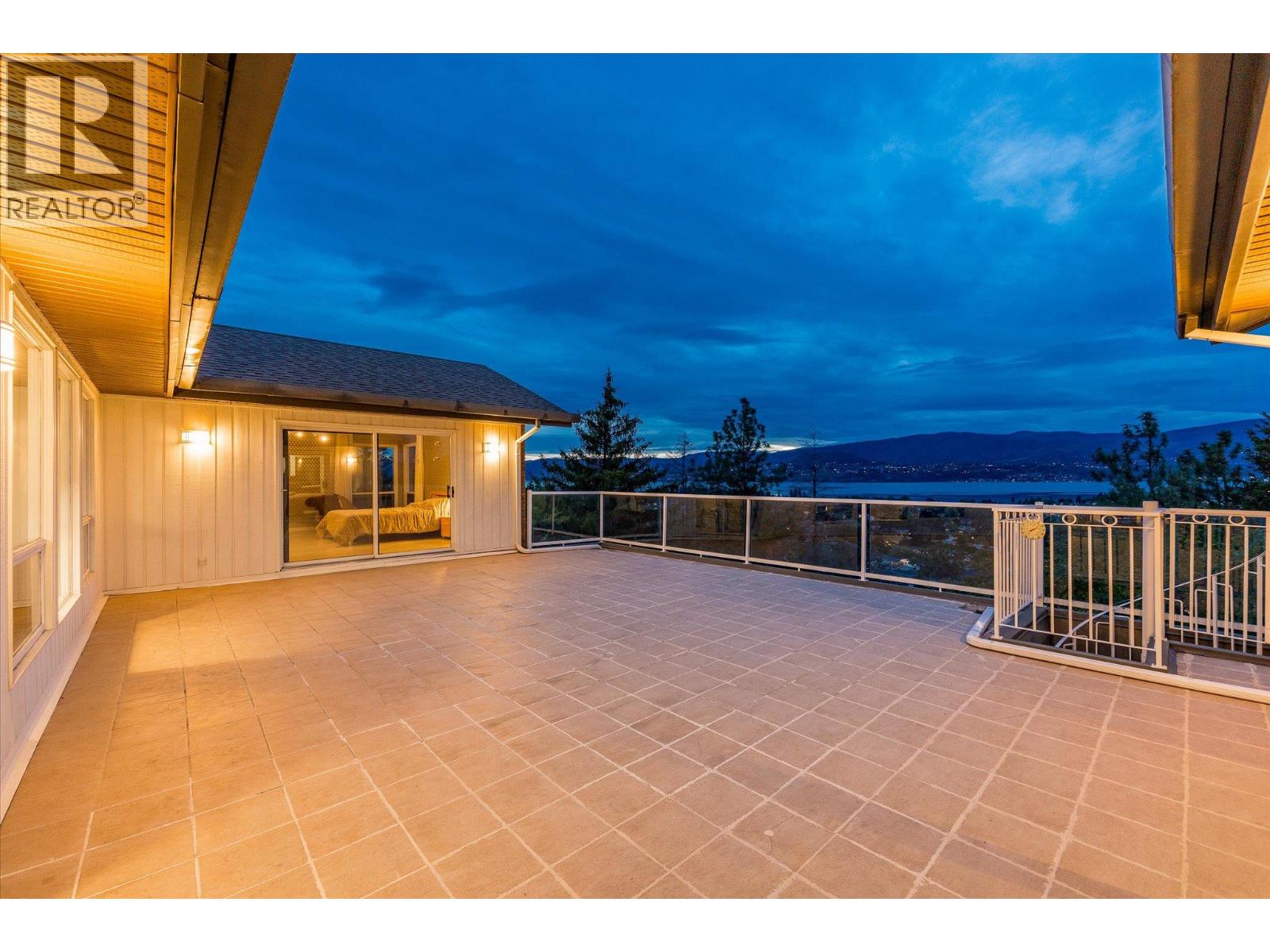 1045 Bartholomew Court - Image 24