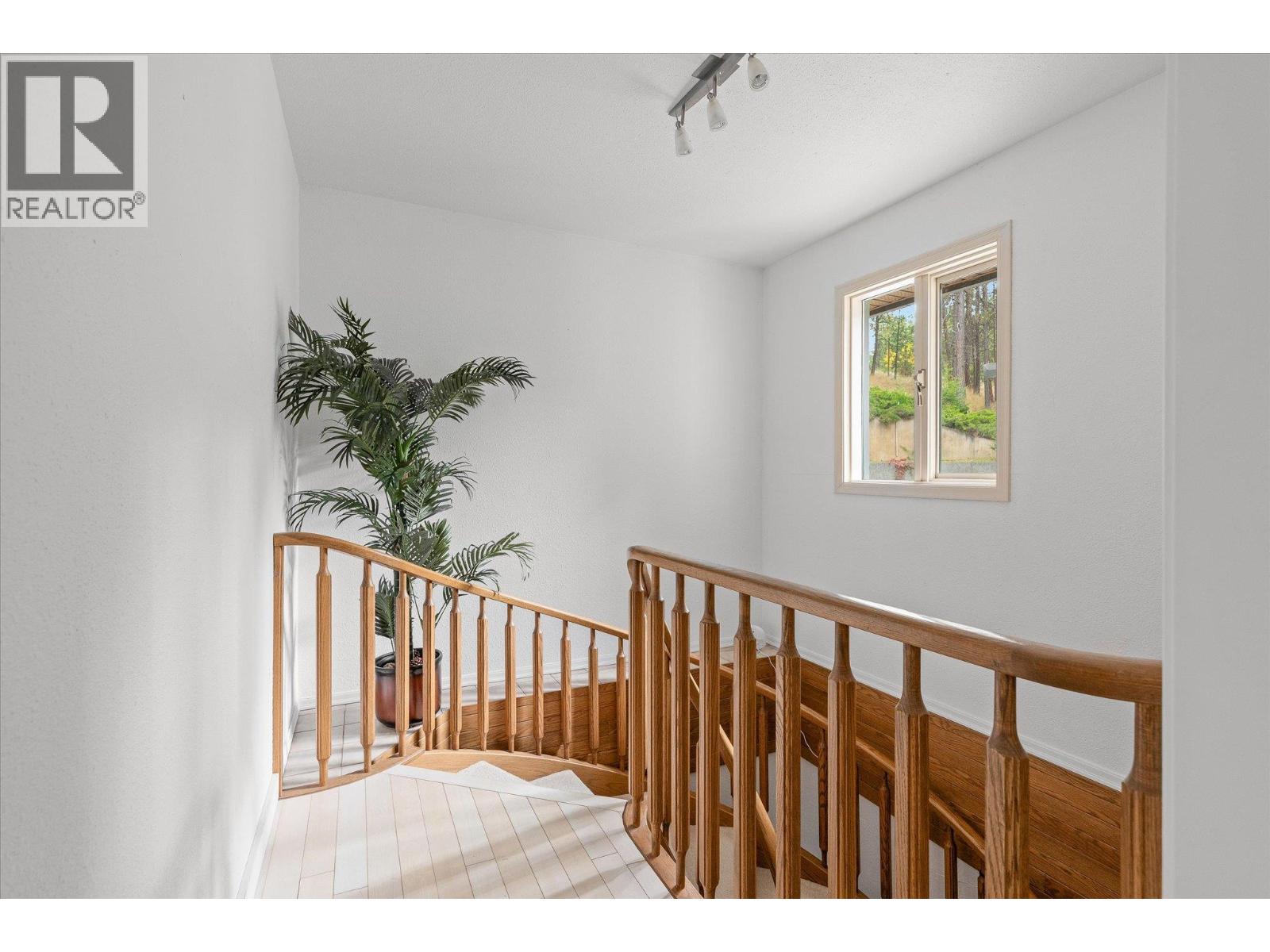 1045 Bartholomew Court - Image 47