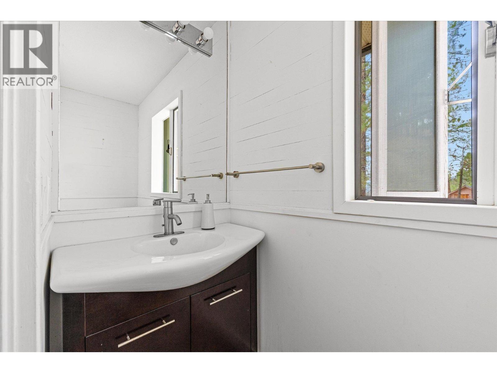 1045 Bartholomew Court - Image 45