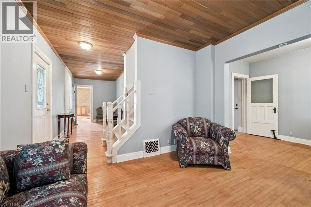 88 ARTHUR Street S - 10