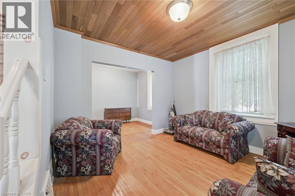 88 ARTHUR Street S - Image 11