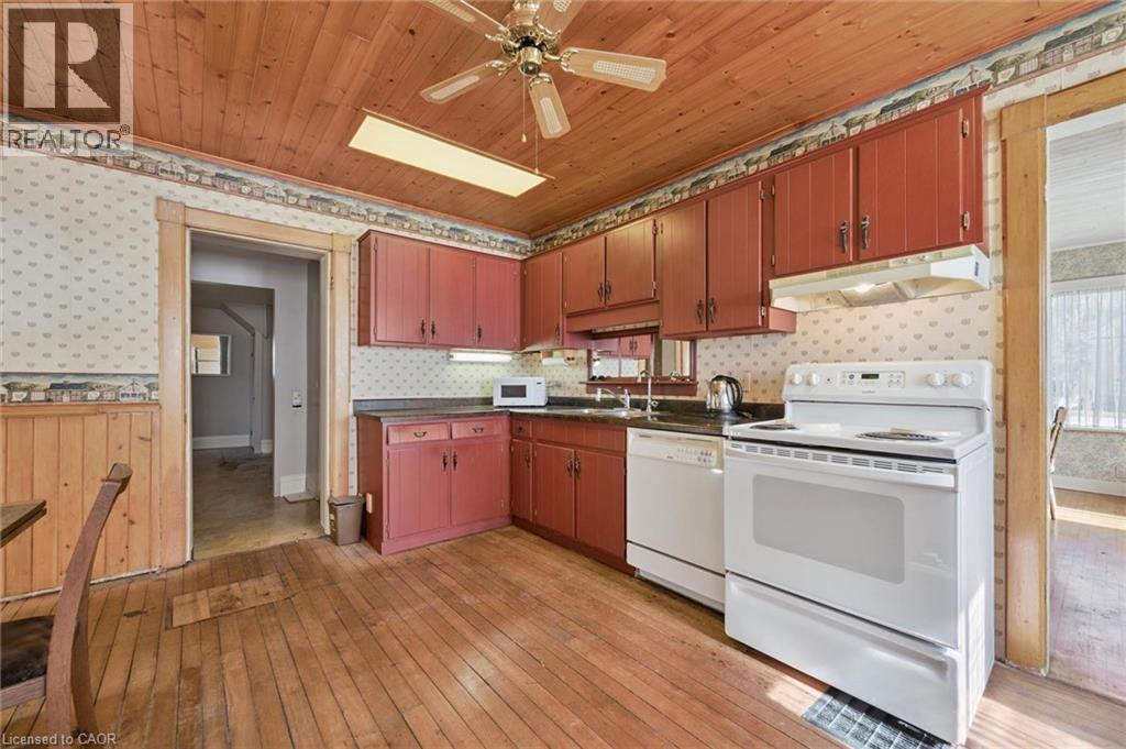 88 ARTHUR Street S - Image 16