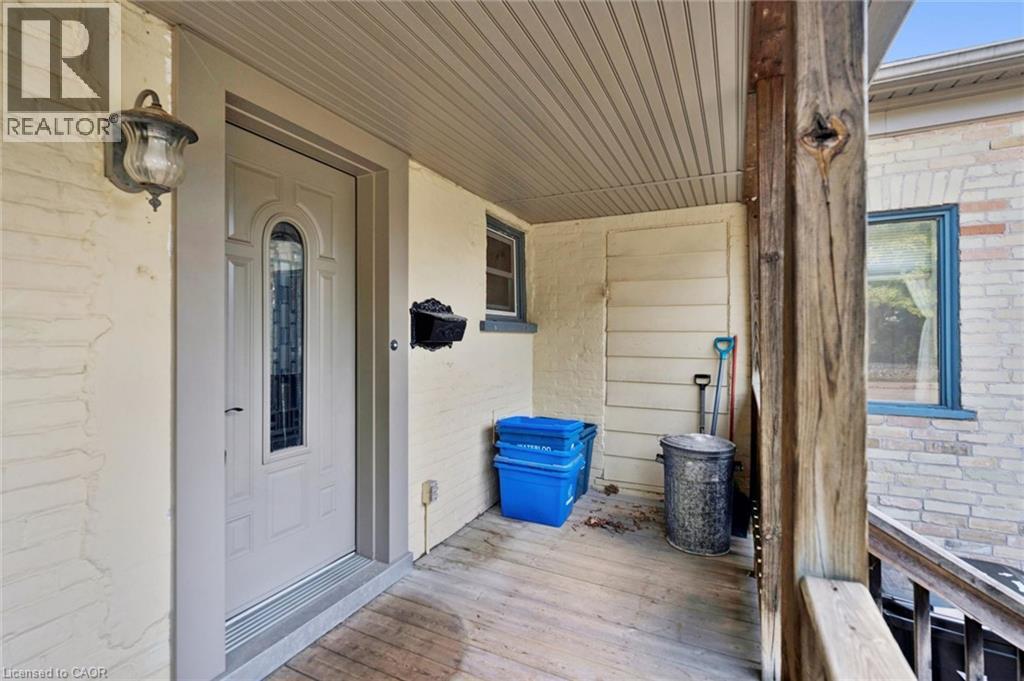 88 ARTHUR Street S - Image 39