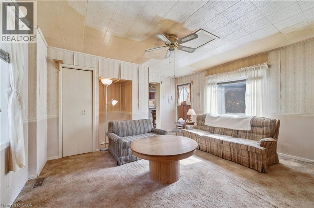 88 ARTHUR Street S - Image 23