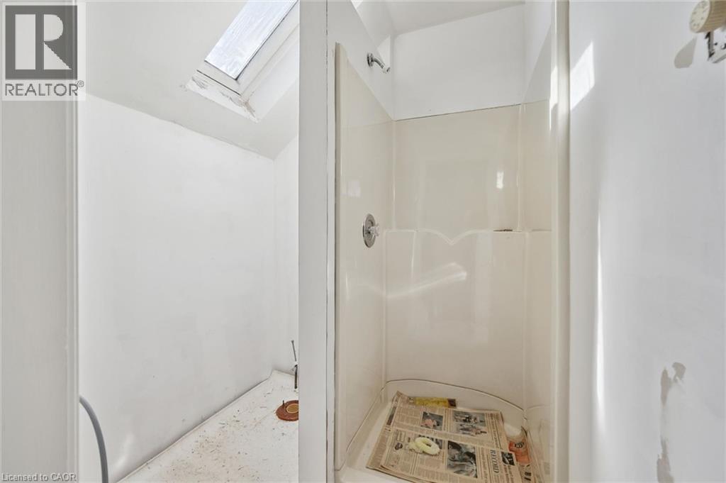 88 ARTHUR Street S - 31