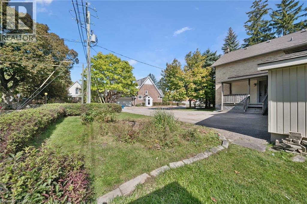88 ARTHUR Street S - Image 47
