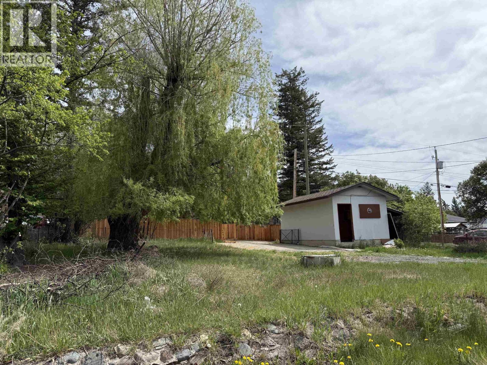 390 N THIRD AVENUE - Image 32
