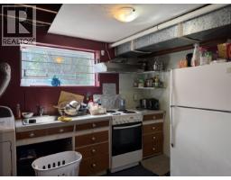 390 N Third Avenue, Williams Lake, BC V2G2A8 Photo 14