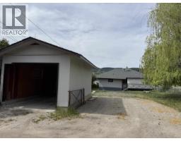 390 N Third Avenue, Williams Lake, BC V2G2A8 Photo 25