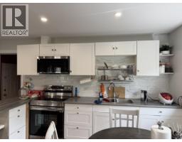 Kitchen - 390 N Third Avenue, Williams Lake, BC V2G2A8 Photo 8