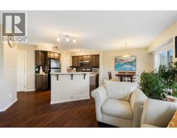 4pc Bathroom - 262 Panamount Way Nw, Calgary, AB T3K0P4 Photo 12