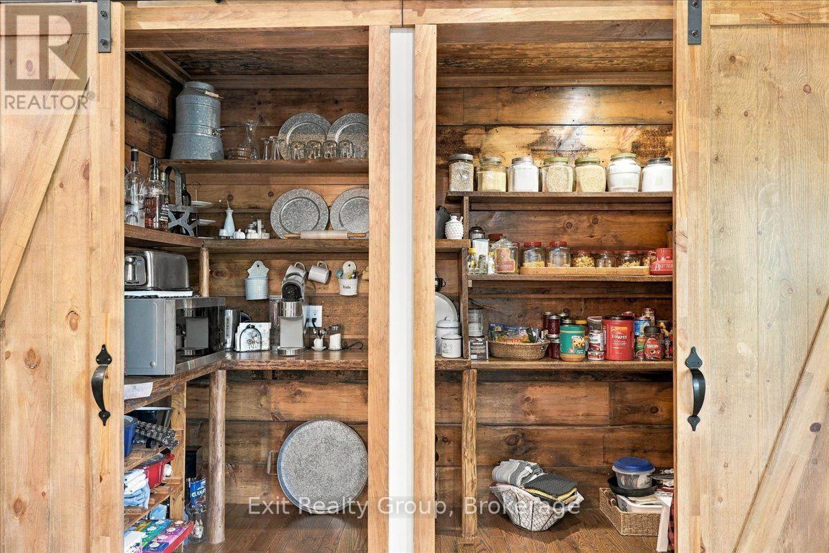 181 JARVIS ROAD - 16