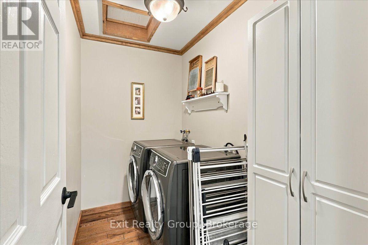 181 JARVIS ROAD - 33