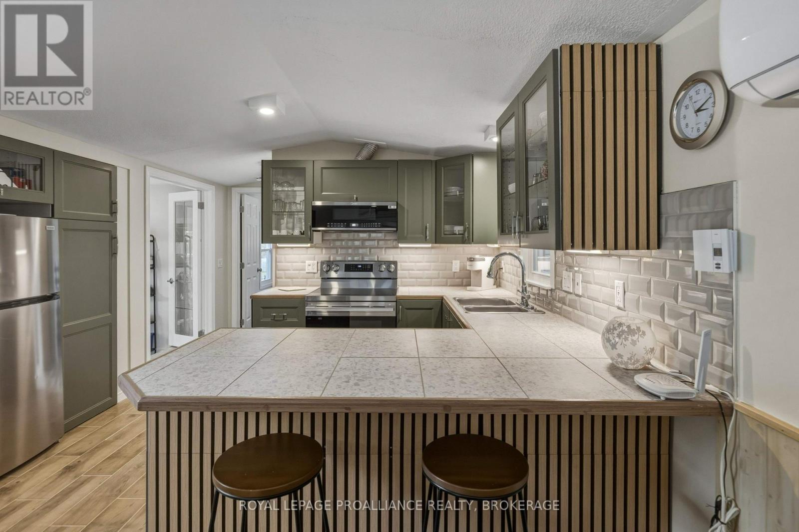 106 OLD RIVER ROAD - 12