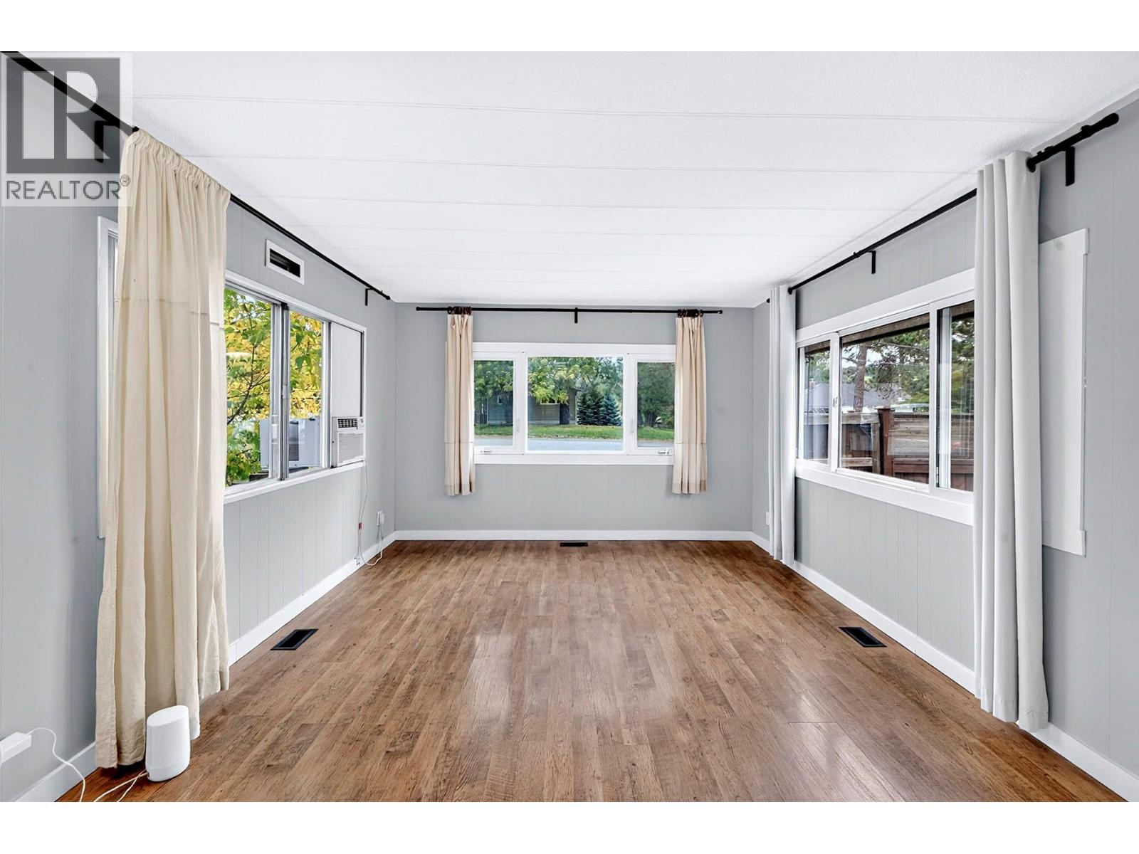 1299 PINEGROVE Road, Kamloops