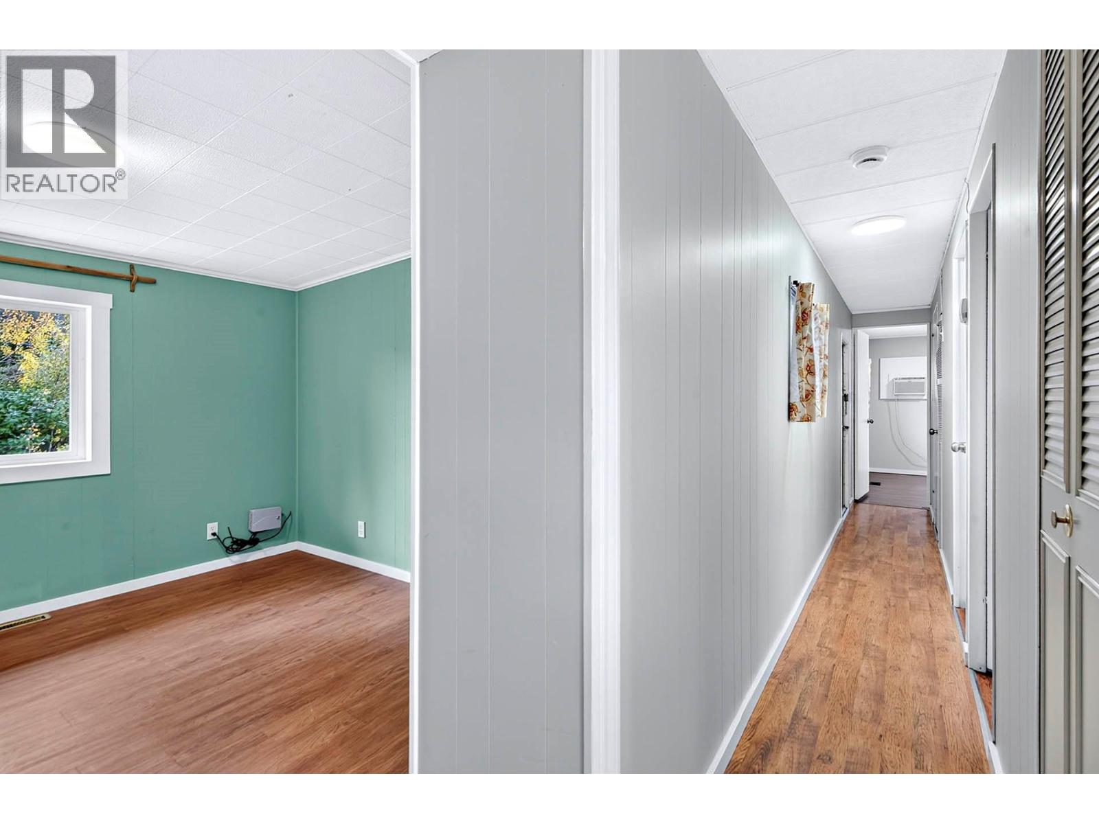 1299 PINEGROVE Road, Kamloops