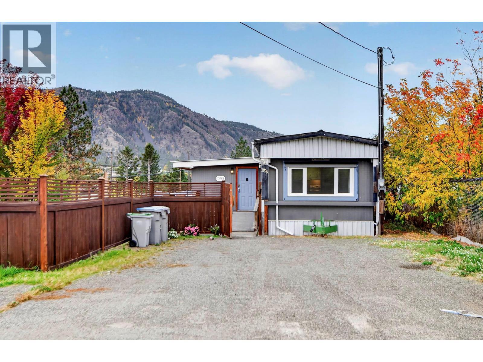 1299 PINEGROVE Road - 2
