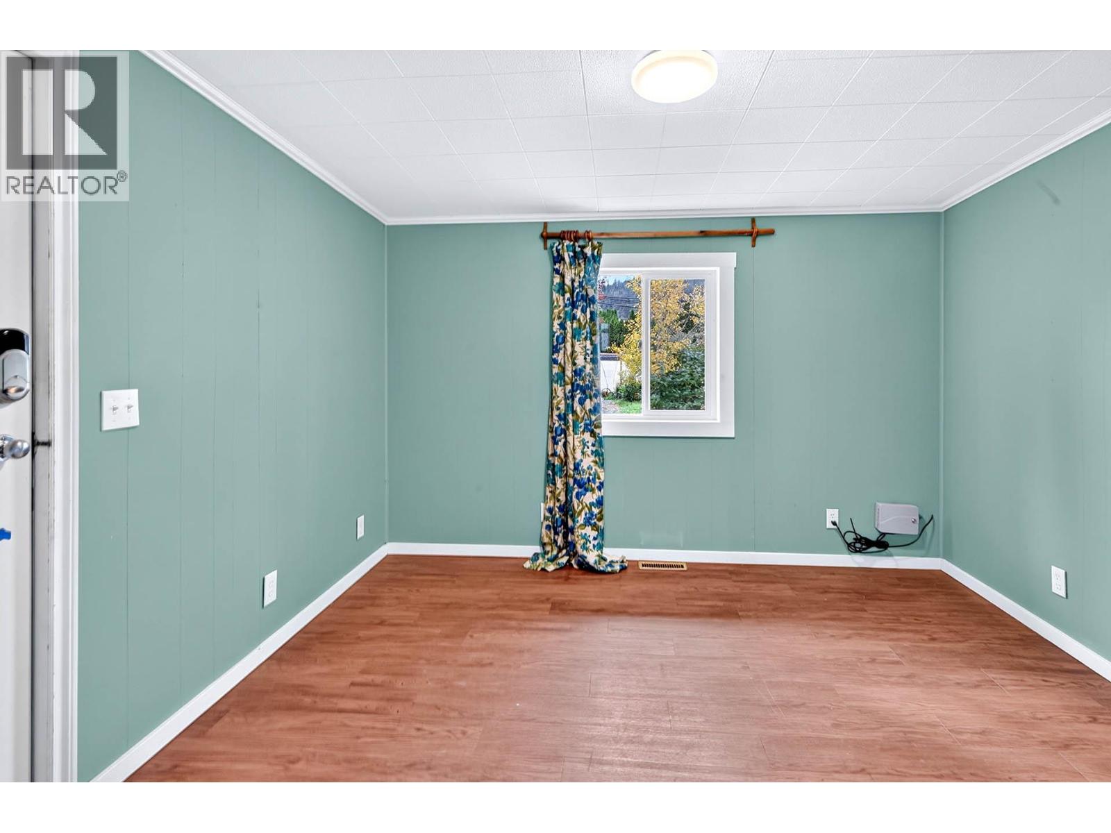 1299 PINEGROVE Road, Kamloops