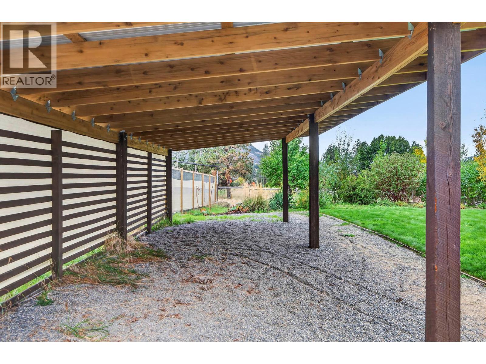 1299 PINEGROVE Road, Kamloops