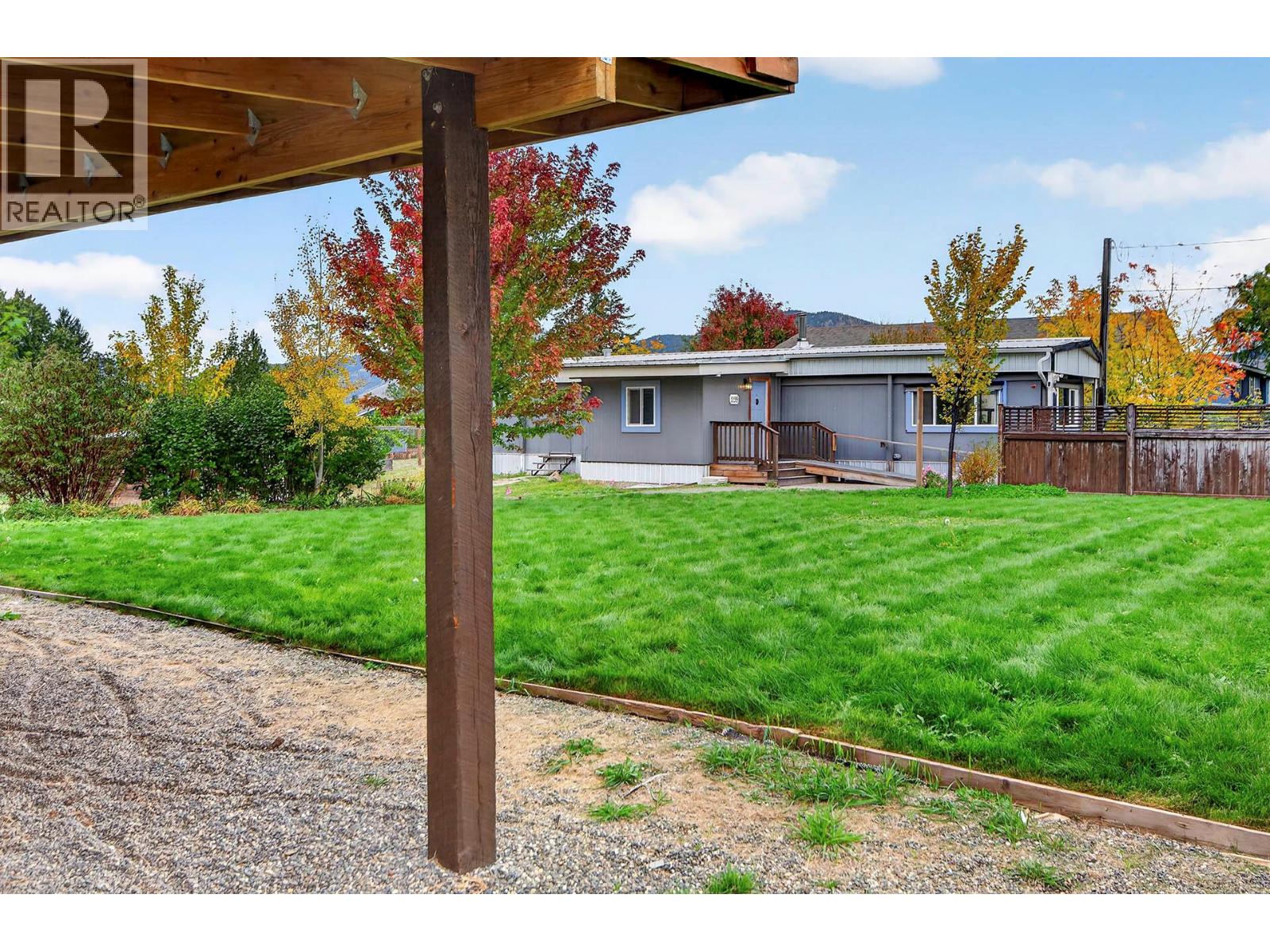 1299 PINEGROVE Road, Kamloops