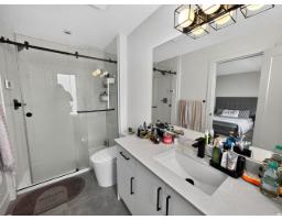 30 12585 104a Avenue, Surrey, BC V3V0G7 Photo 16