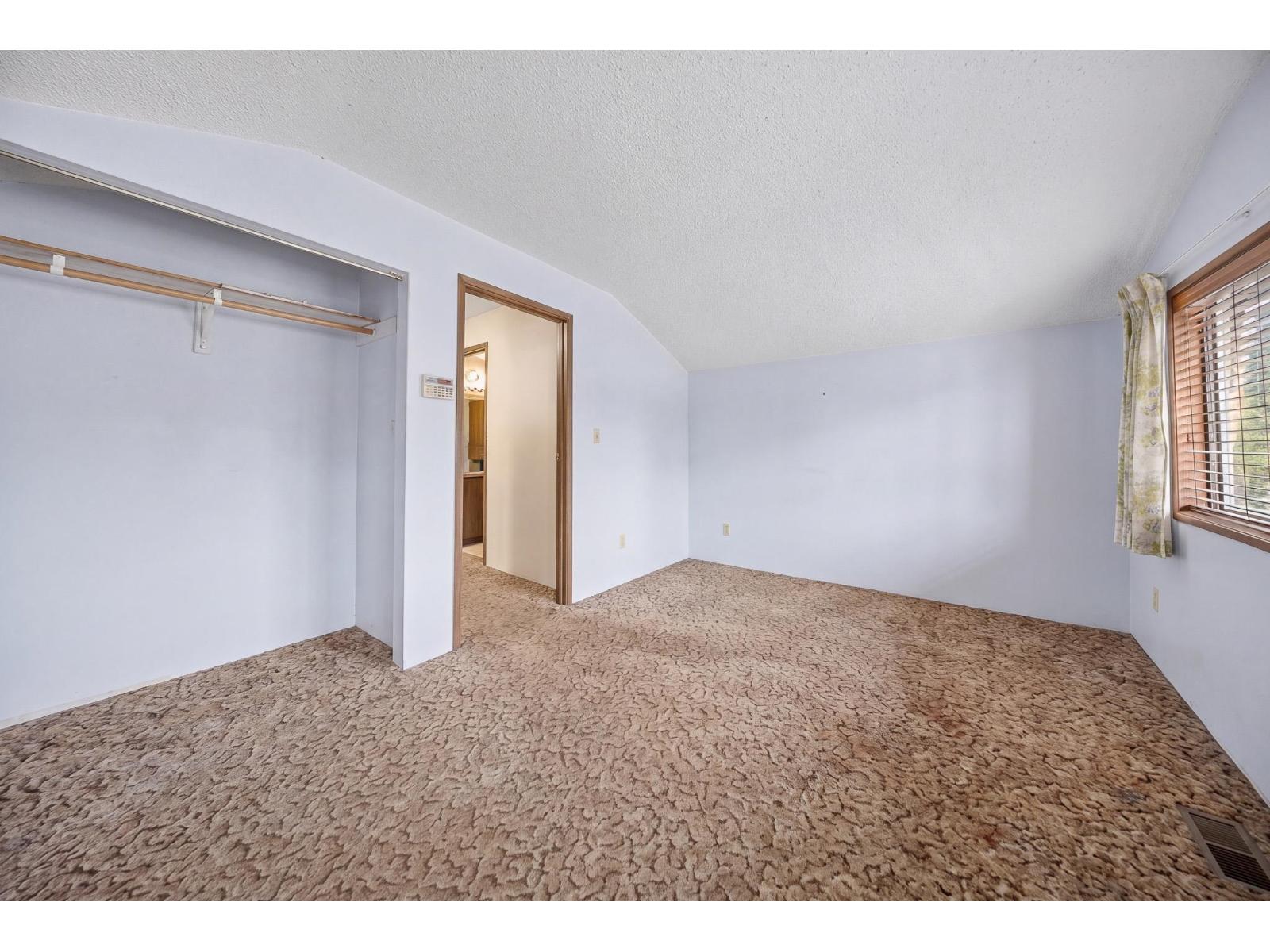 Photo of 216 FIRST AVENUE, Cultus Lake North 22