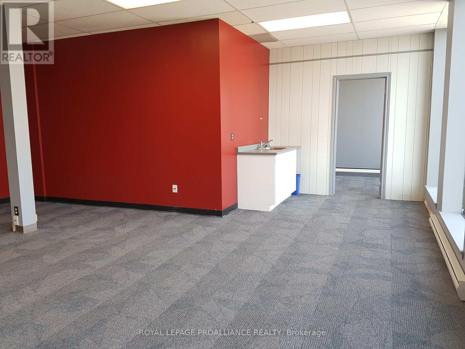 UPPER U3 - 205 NORTH FRONT STREET, Belleville (Belleville Ward) — photo 5