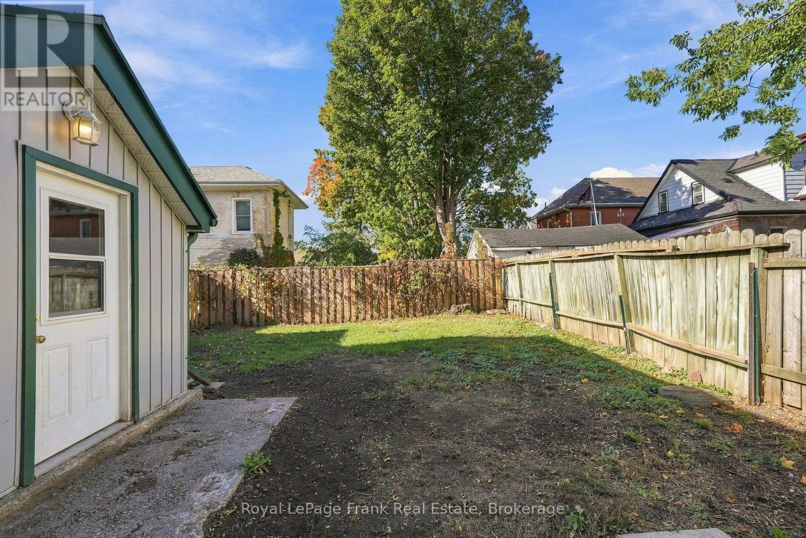 492 Hopkins Avenue, Peterborough, ON photo 39