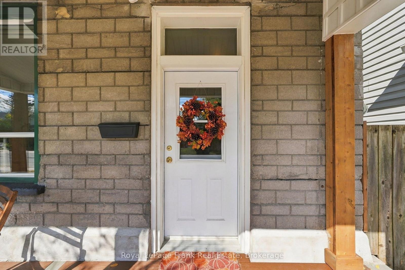 492 Hopkins Avenue, Peterborough, ON photo 7