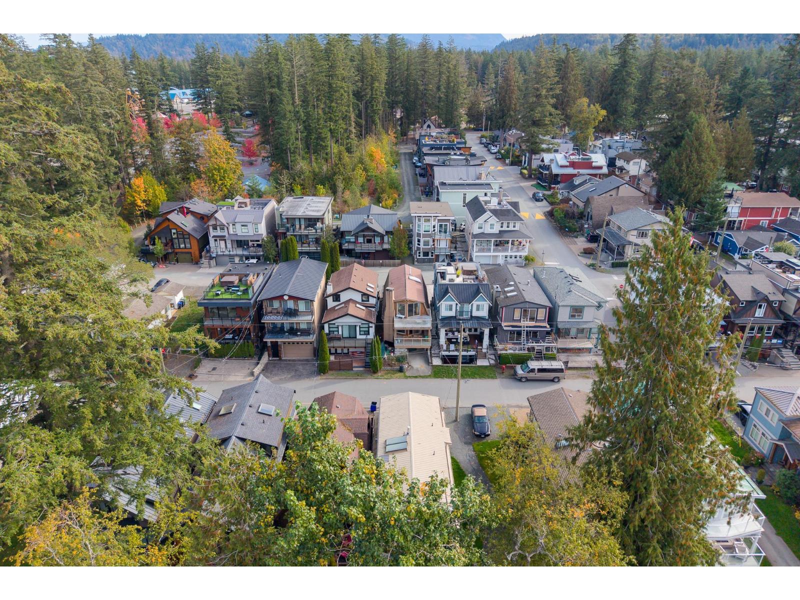 Photo of 216 FIRST AVENUE, Cultus Lake North 37