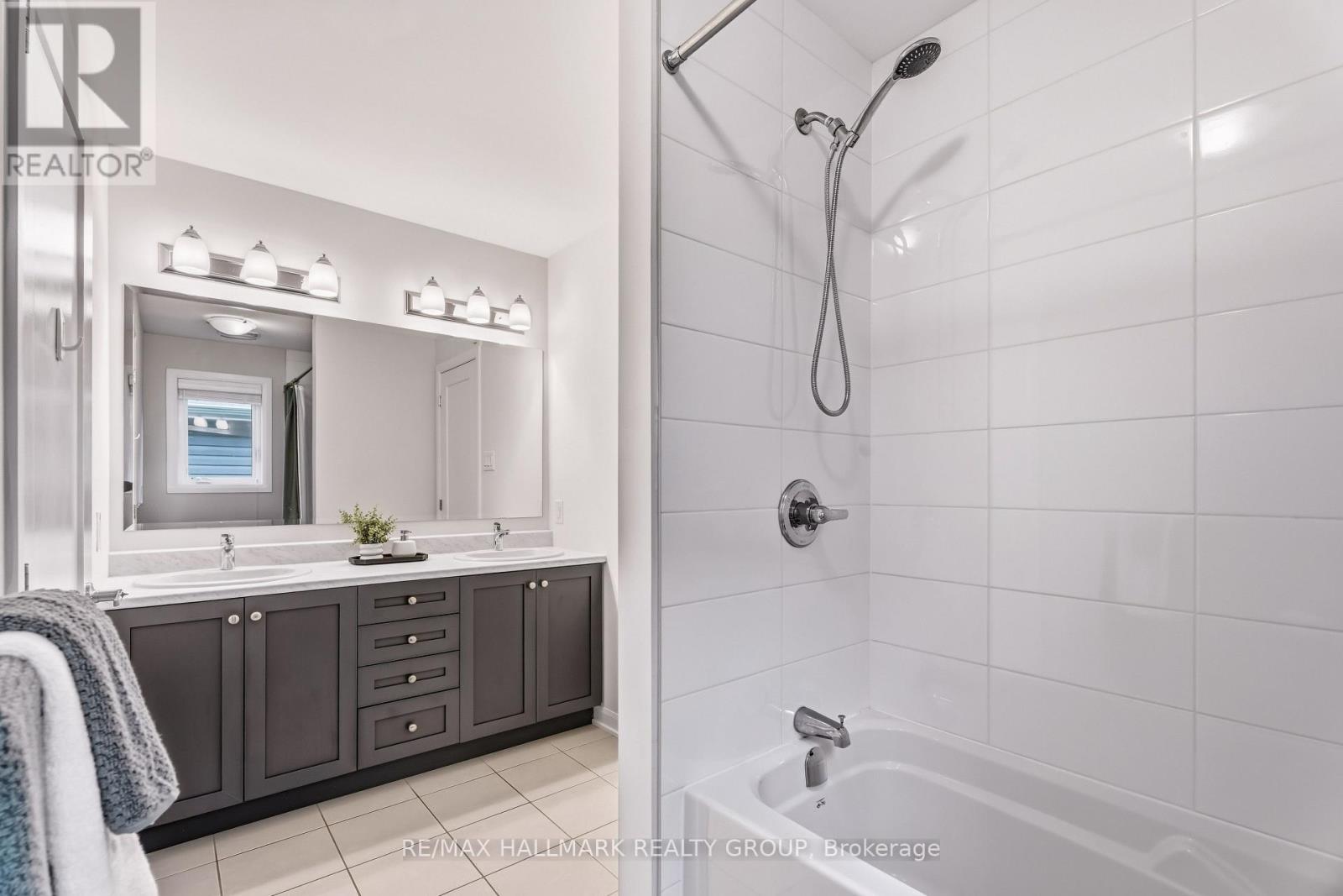 709 COAST CIRCLE - Image 36