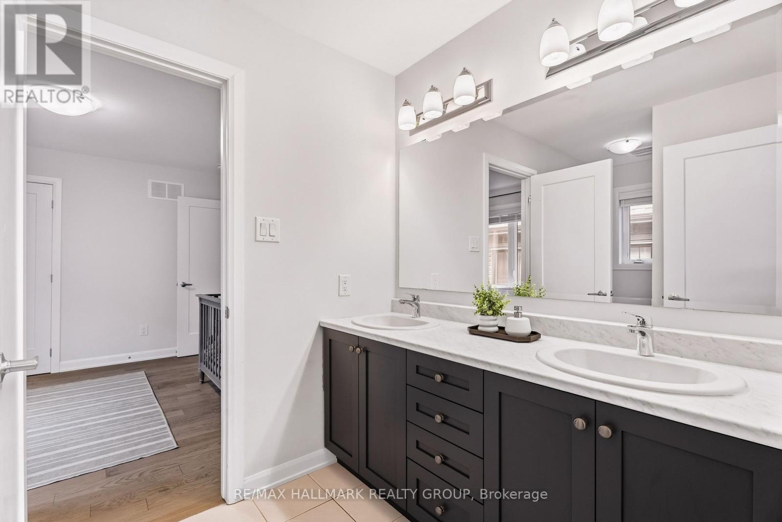 709 COAST CIRCLE - Image 37