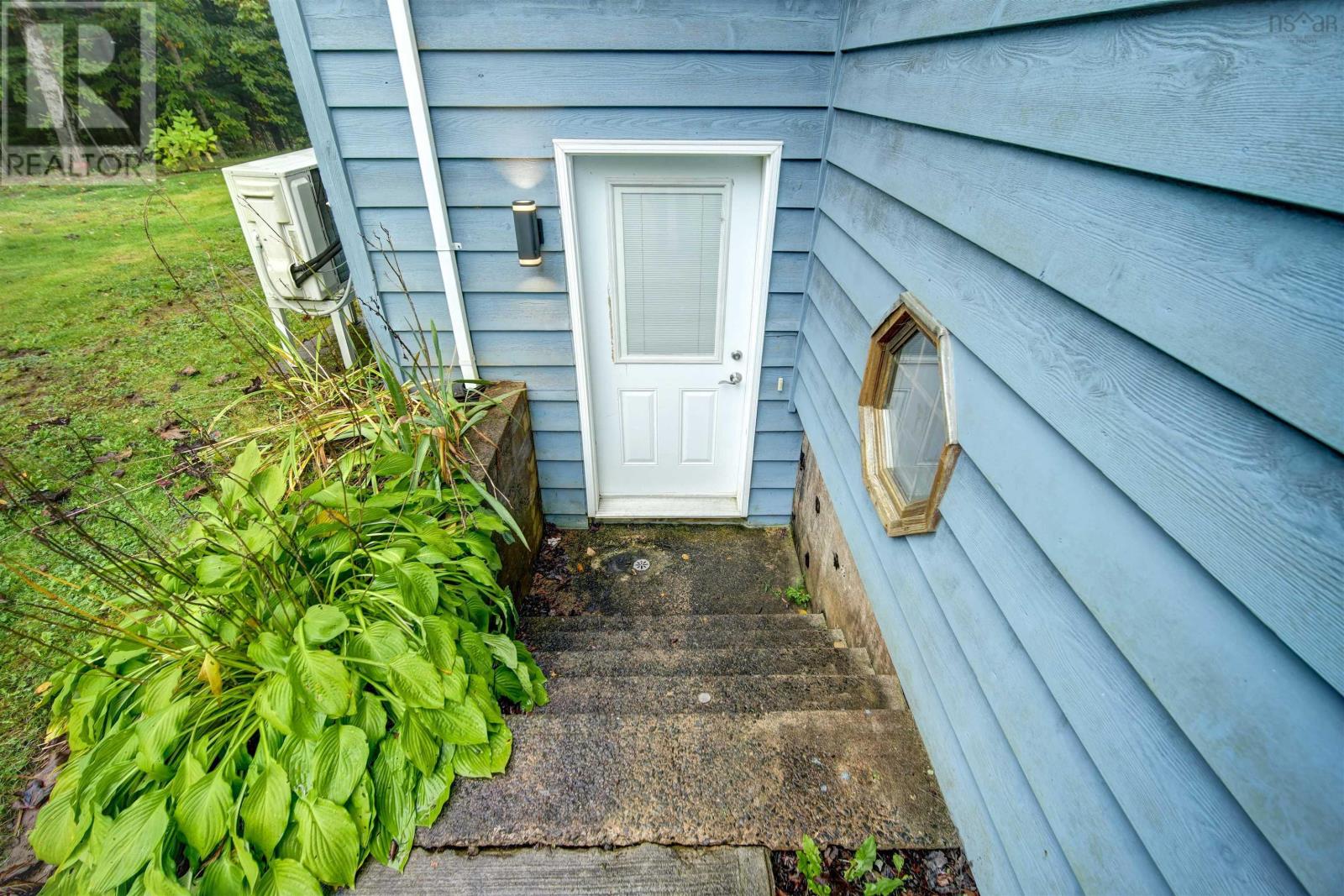 756 Brookside Road - Image 9