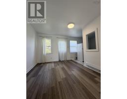 15 Winona Street, Glace Bay, NS B1A2C3 Photo 9