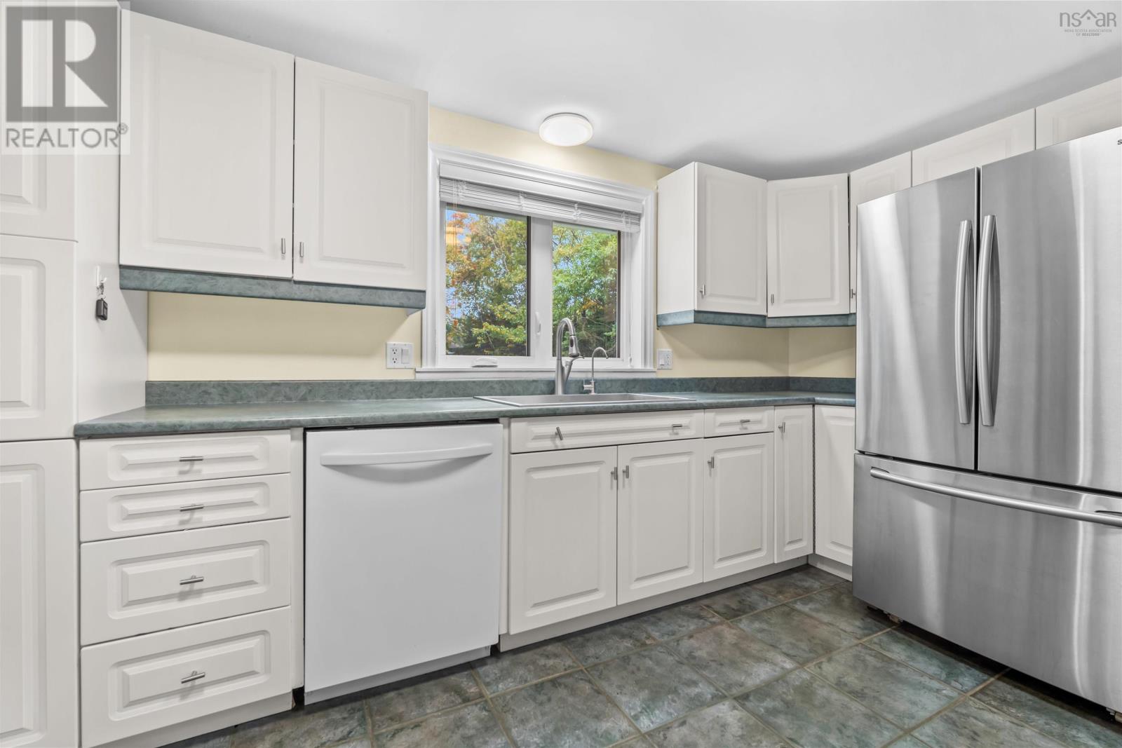 756 Brookside Road - Image 26