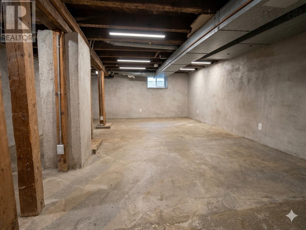 2490 John Street - 35
