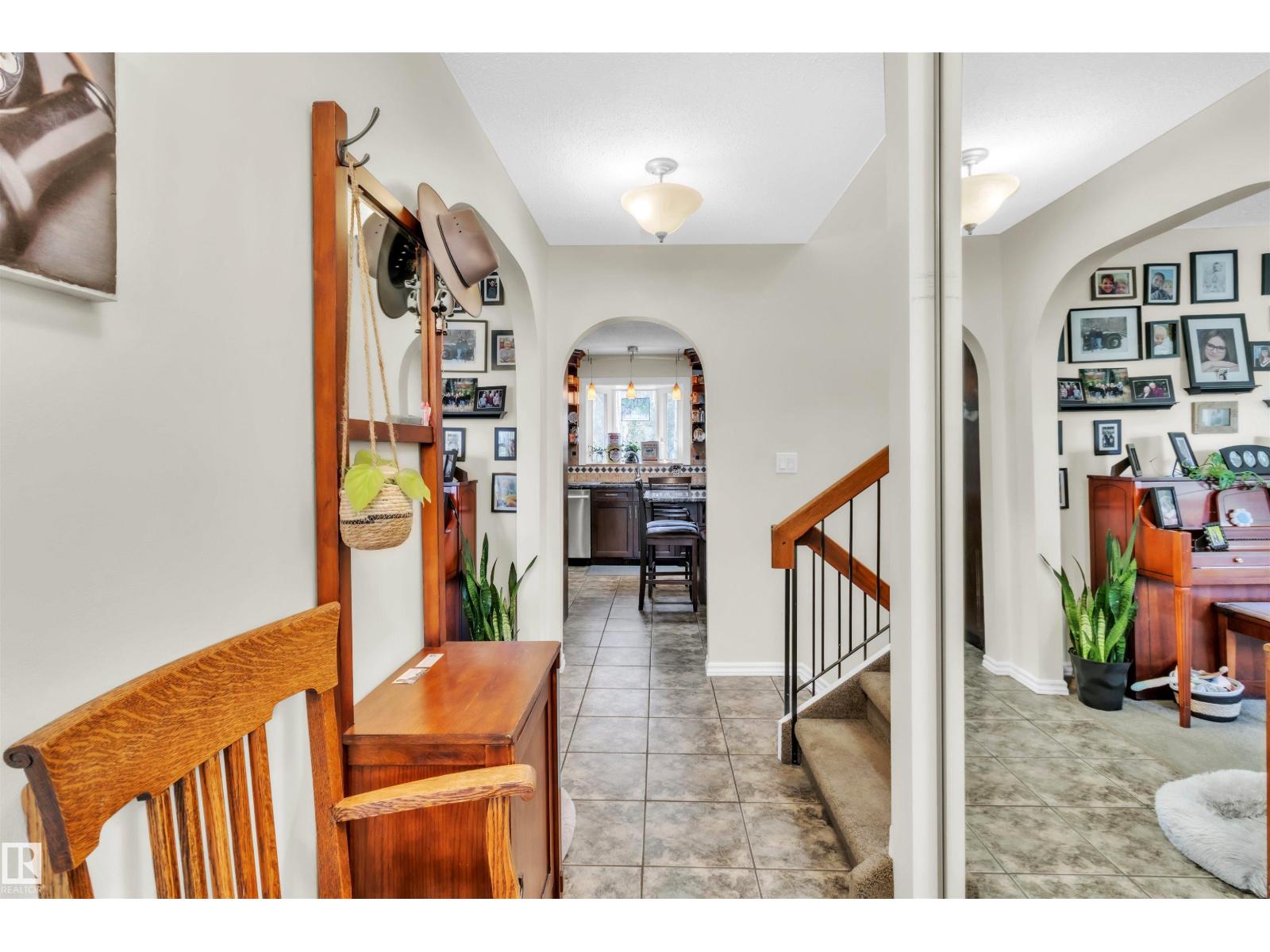 Property photograph 5 for MLS E4512102