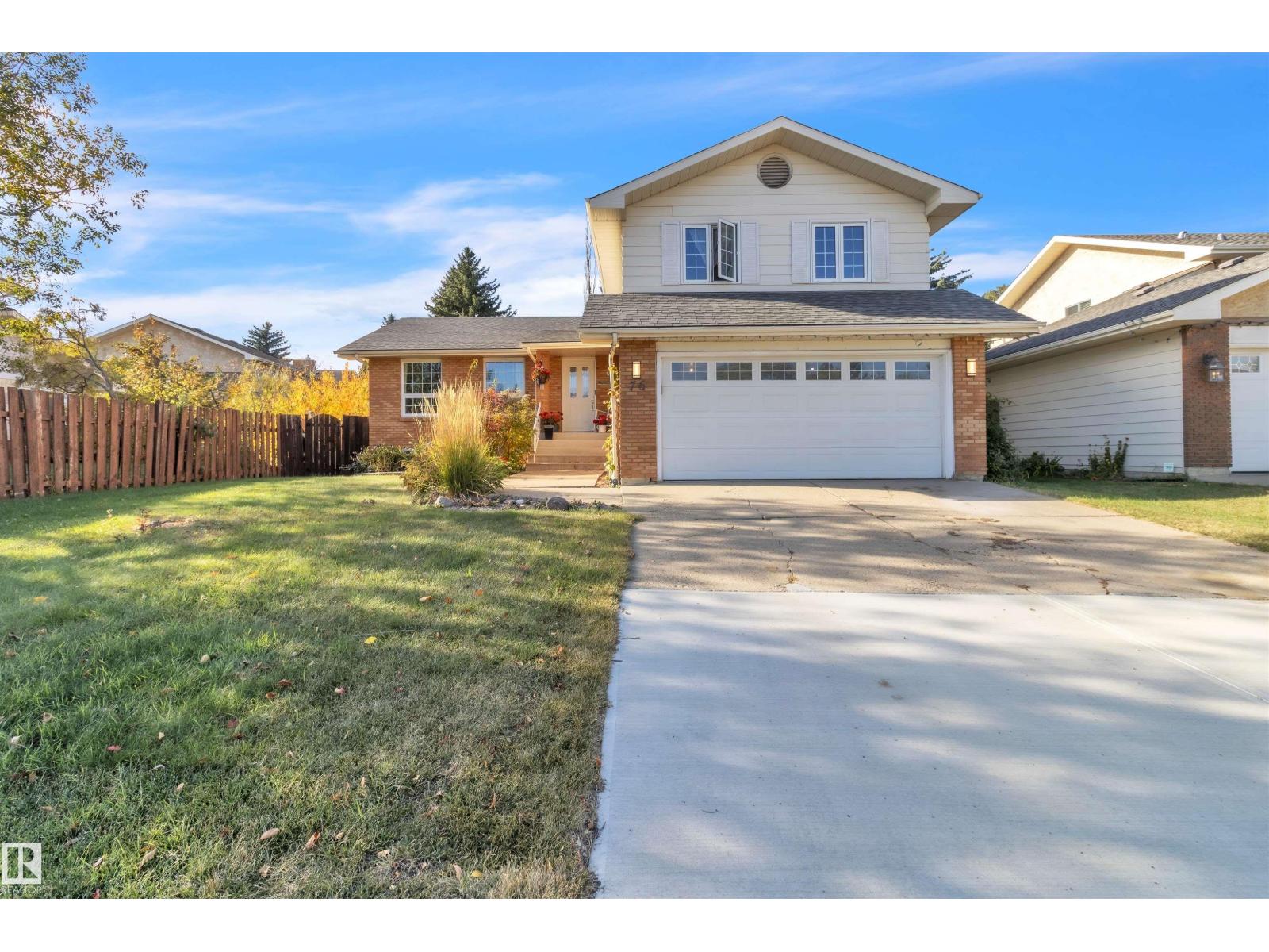 Photo of 76 GARIEPY CR NW, Edmonton