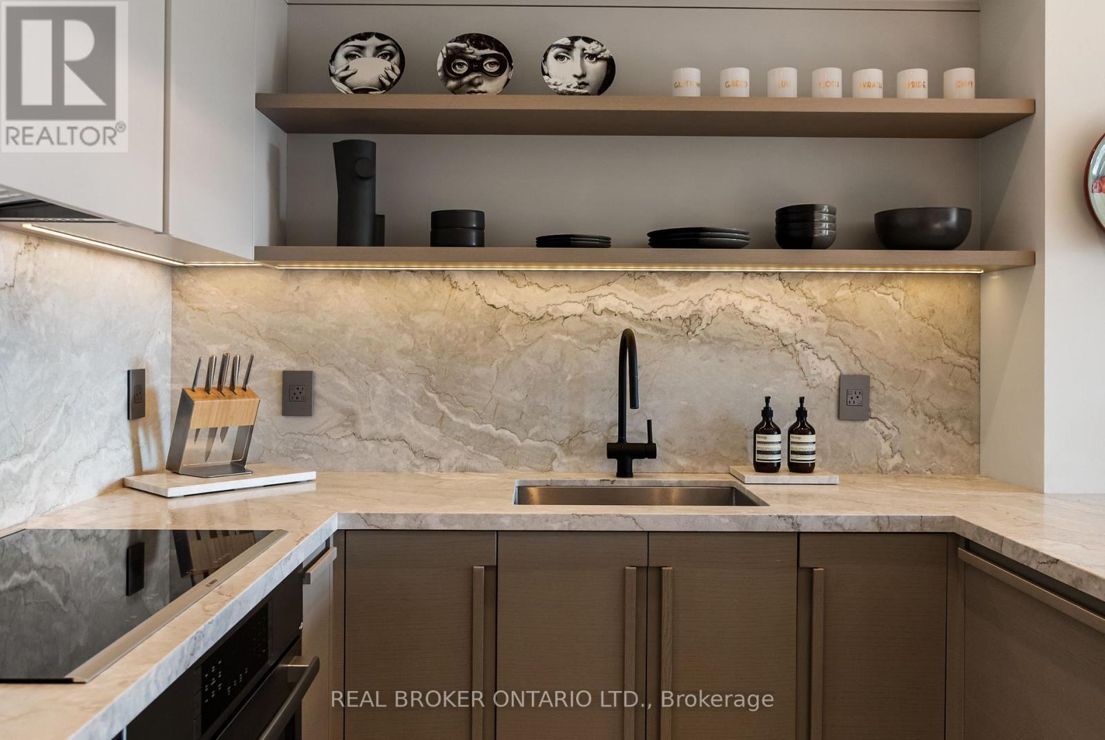 1604- 168 King Street East, Toronto, ON photo 8