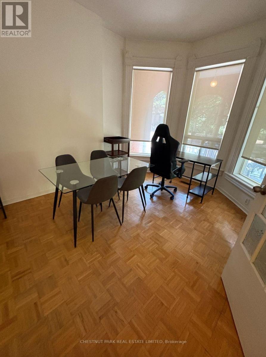 MAIN FLOOR - 435 MANNING AVENUE, Toronto (Palmerston-Little Italy) — photo 8